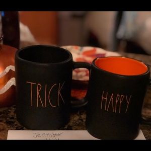 Rae Dunn Halloween mug set